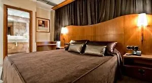 Hotel Aristol - Sagrada Familia Barcelona
