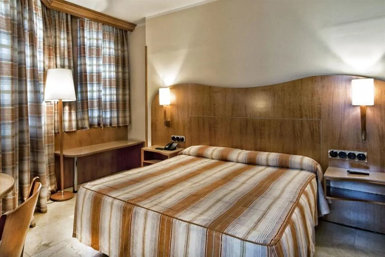 Hotel Aristol - Sagrada Familia Barcelona