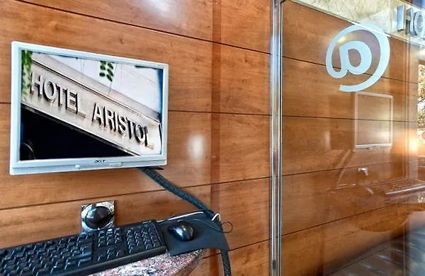 Hotel Aristol - Sagrada Familia Barcelona